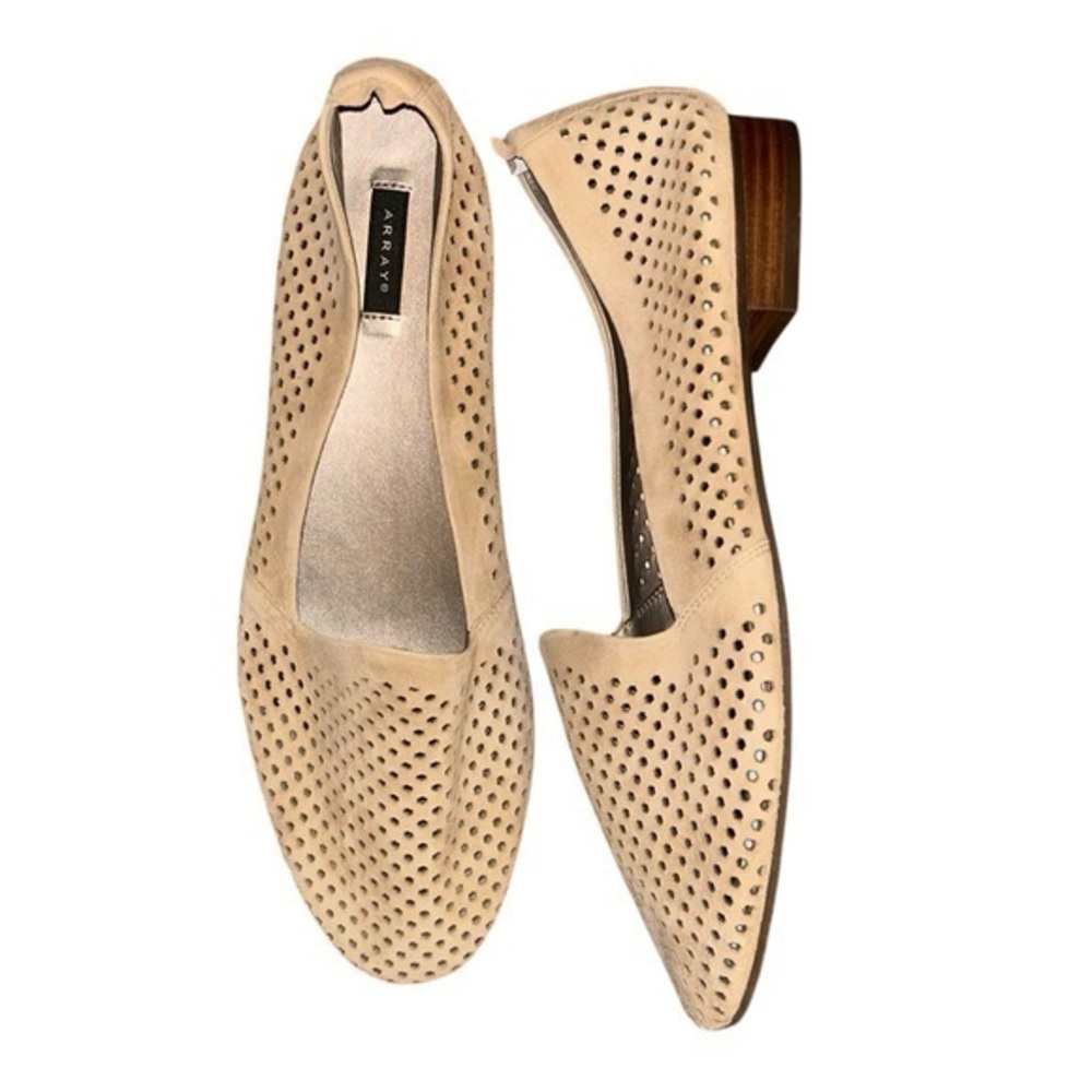 Array Women’s‎ Tan Perforated Leather Slip On Shoes Loafers  Size 9.5W